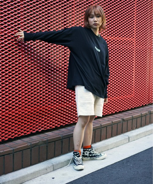 AVIREX(アヴィレックス)の「【直営店限定】バンダナプリント ボックス ロゴ 長袖 Tシャツ / BANDANA PRINT BOX LOGO LS T-SHIRT/アヴィレックス/AVIREX(Tシャツ/カットソー・レディース・ブラック/ブラック系その他/レッド/クリアレッド・MEDIUM/LARGE/X-LARGE/XX-LARGE)」の15枚目の写真