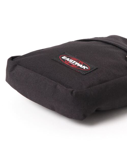EASTPAK（イーストパック ）の「【EASTPAK／イーストパック】ミニショルダーバッグ　"THE　ONE"　ザ・ワン（ショルダーバッグ・メンズ・ブラック・FREE）」の5枚目の写真