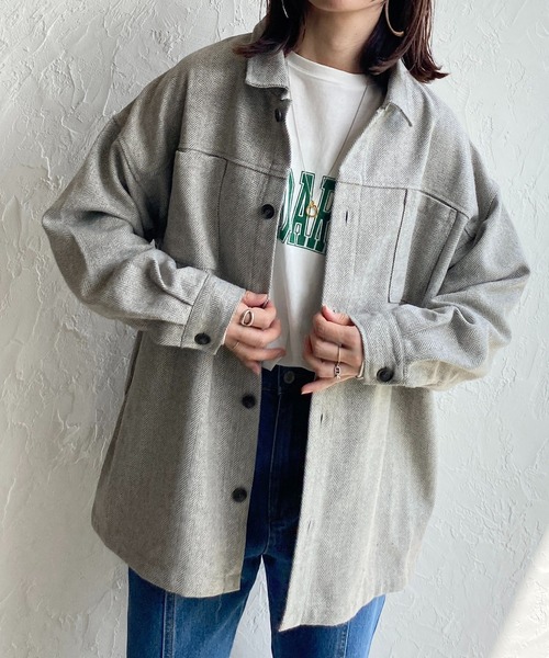 She's Closet(シーズクローゼット)の「ビッグシルエットヘリンボーン長袖シャツジャケット(ブルゾン・レディース・ブラック/ブラウン/グレー/ライトベージュ・FREE)」の2枚目の写真