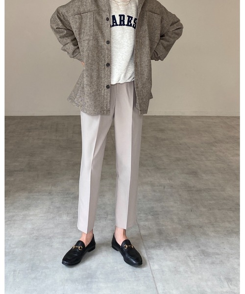 She's Closet(シーズクローゼット)の「ビッグシルエットヘリンボーン長袖シャツジャケット(ブルゾン・レディース・ブラック/ブラウン/グレー/ライトベージュ・FREE)」の6枚目の写真