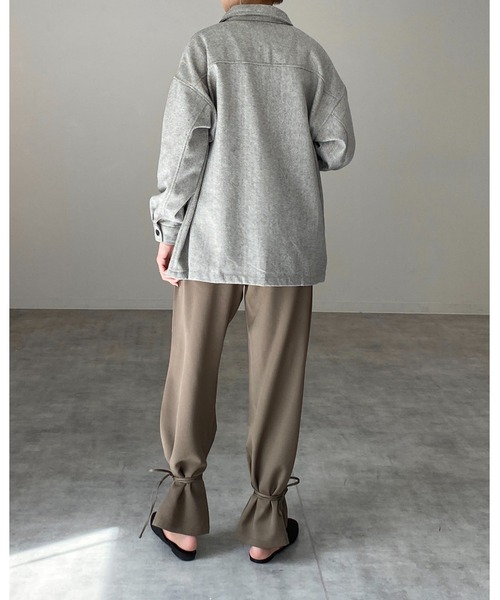 She's Closet(シーズクローゼット)の「ビッグシルエットヘリンボーン長袖シャツジャケット(ブルゾン・レディース・ブラック/ブラウン/グレー/ライトベージュ・FREE)」の7枚目の写真