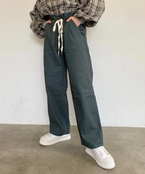 nemne store(ネンネストア)の「どんぐりと遊ぶウエスト縛りストレートパンツ(その他パンツ・レディース・オリーブ/グリーン/スミクロ・SMALL/MEDIUM)」の15枚目の写真