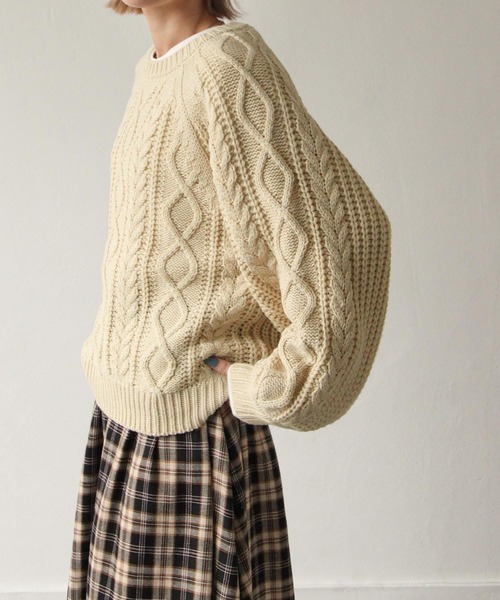 Chillfar（チルファー）の「3G手編み風ケーブルニット（ニット/セーター・レディース・ベージュ/ブラウン/レッド/アイボリー・FREE）」の15枚目の写真