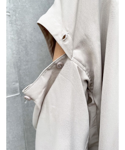 ENVYM(アンビー)の「ショルダーカッティングSH(Tシャツ/カットソー・レディース・ホワイト/ブラック/ベージュ・FREE)」の22枚目の写真