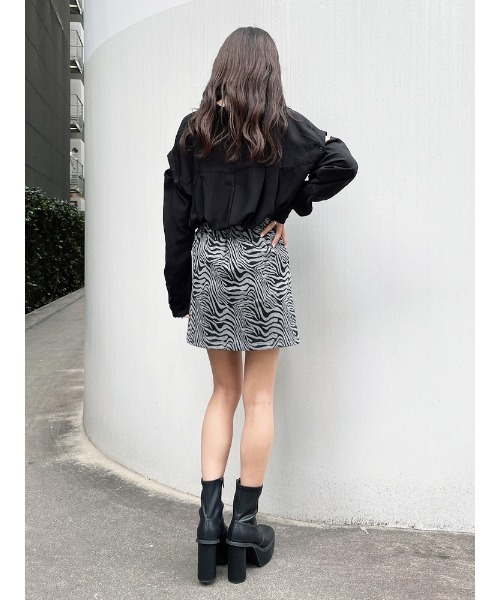 ENVYM(アンビー)の「ショルダーカッティングSH(Tシャツ/カットソー・レディース・ホワイト/ブラック/ベージュ・FREE)」の5枚目の写真