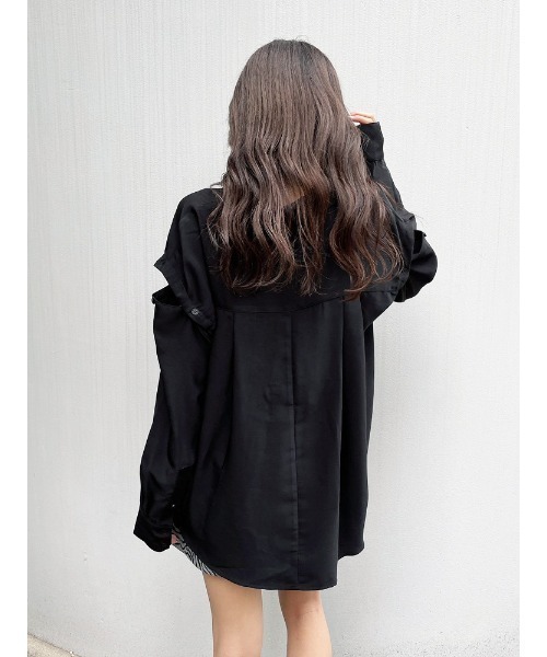 ENVYM(アンビー)の「ショルダーカッティングSH(Tシャツ/カットソー・レディース・ホワイト/ブラック/ベージュ・FREE)」の14枚目の写真