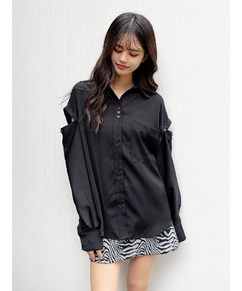 ENVYM(アンビー)の「ショルダーカッティングSH(Tシャツ/カットソー・レディース・ホワイト/ブラック/ベージュ・FREE)」の8枚目の写真