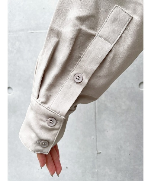 ENVYM(アンビー)の「ショルダーカッティングSH(Tシャツ/カットソー・レディース・ホワイト/ブラック/ベージュ・FREE)」の9枚目の写真