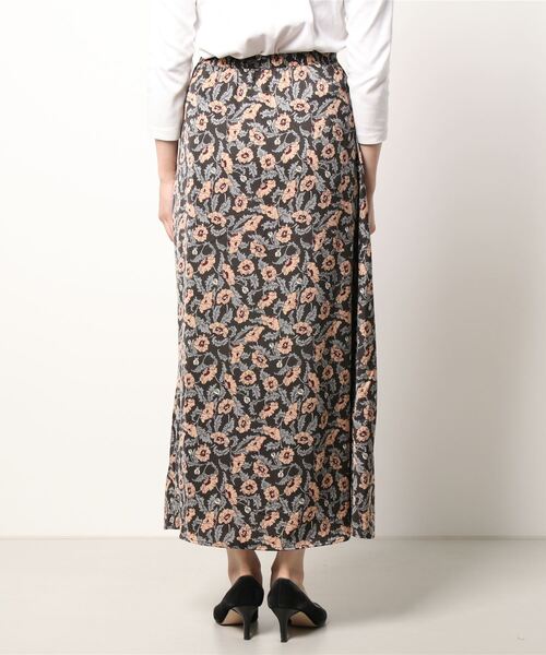 Lugnoncure（ルノンキュール）の「レトロ花柄ナロースカート（スカート・レディース・グレー/ネイビー/ボルドー・MEDIUM/LARGE）」の4枚目の写真