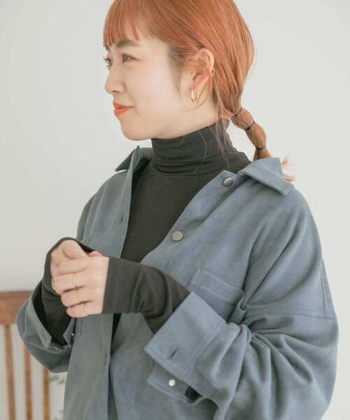 ITEMS URBANRESEARCH（アイテムズ アーバンリサーチ）の「タートルネックカットソー（Tシャツ/カットソー・レディース・カーキ/ブラック/アイボリー・FREE）」の3枚目の写真