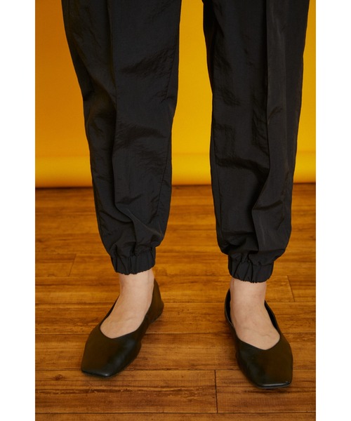 HeRIN.CYE(ヘリンドットサイ)の「Georgette easy pants(スラックス・レディース・ブラック/グリーン・FREE)」の8枚目の写真