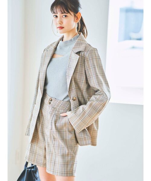 dazzlin(ダズリン)の「ハイウエストハーフパンツ(その他パンツ・レディース・その他1/ベージュ・SMALL/MEDIUM)」の5枚目の写真