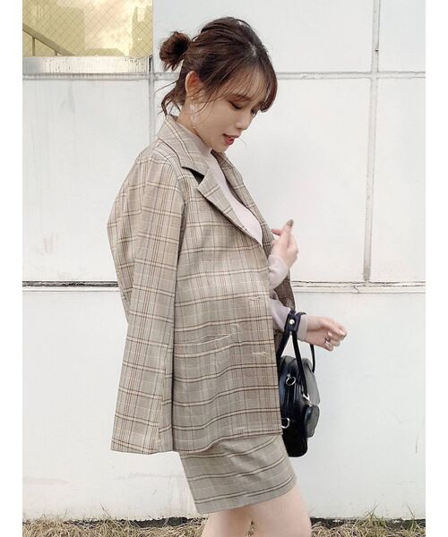 dazzlin(ダズリン)の「ハイウエストハーフパンツ(その他パンツ・レディース・その他1/ベージュ・SMALL/MEDIUM)」の9枚目の写真