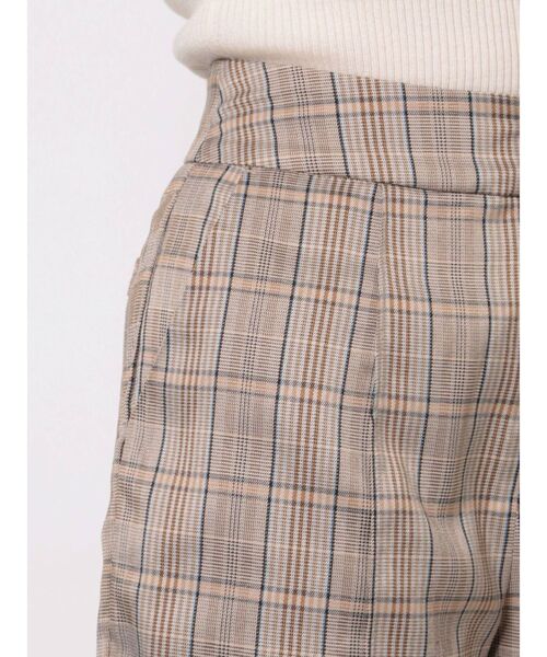 dazzlin(ダズリン)の「ハイウエストハーフパンツ(その他パンツ・レディース・その他1/ベージュ・SMALL/MEDIUM)」の22枚目の写真