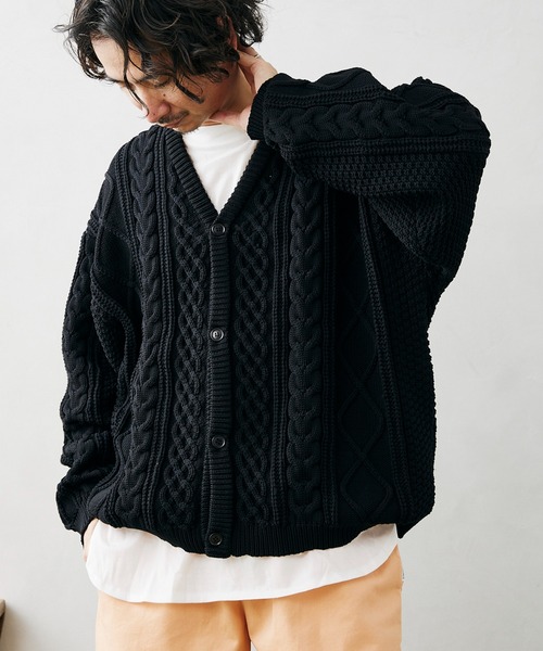 JOURNAL STANDARD relume（ジャーナルスタンダード　レリューム）の「【カーディガン+カットソーの2点SET】リサイクルポリ ケーブルカーディガン（カーディガン/ボレロ・メンズ・ホワイト/ベージュ/ブラック/ネイビー/グレー/キャメル/ブルー/ピンク/グリーン・LARGE/MEDIUM）」の2枚目の写真