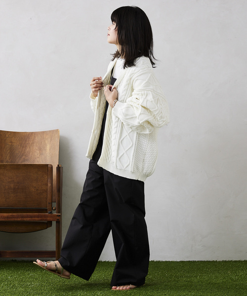 JOURNAL STANDARD relume（ジャーナルスタンダード　レリューム）の「【カーディガン+カットソーの2点SET】リサイクルポリ ケーブルカーディガン（カーディガン/ボレロ・メンズ・ホワイト/ベージュ/ブラック/ネイビー/グレー/キャメル/ブルー/ピンク/グリーン・LARGE/MEDIUM）」の10枚目の写真