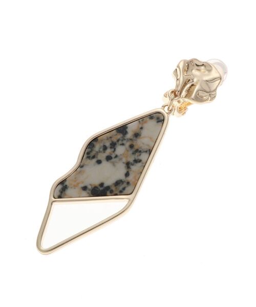 MURUA(ムルーア)の「スライスストーンイヤリング(イヤリング・レディース・ベージュ/カーキ・FREE)」の4枚目の写真