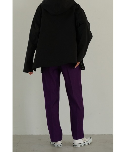 LA PEAU DE GEM(ラポドゥジェム)の「【LA PEAU DE GEM】カラーテーパードパンツ(その他パンツ・レディース・パープル・S/M)」の2枚目の写真