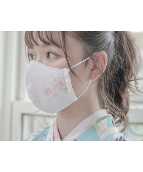 Catherine Cottage（キャサリンコテージ）の「刺繍入りちりめん和装マスク（マスク・キッズ・ピンク/ホワイト/ブラック・FREE）」の11枚目の写真