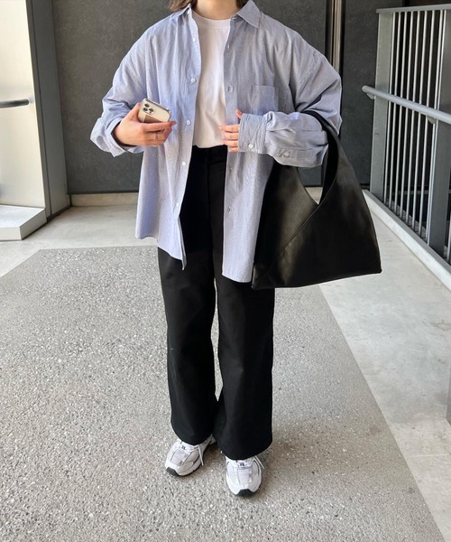 flaner(フラネ)の「Loose assort regular collar shirt/ルーズアソートレギュラーカラーシャツ(シャツ/ブラウス・レディース・ホワイト/サックスブルー/ストライプ/ブラック/イエロー/ライトグレー・MEDIUM/LARGE)」の17枚目の写真