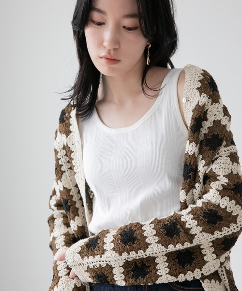 LOWRYS FARM（ローリーズファーム）の「ランダムテレコタンク　267045（タンクトップ・レディース・ホワイト/パープル/グレー/グリーン・FREE）」の2枚目の写真