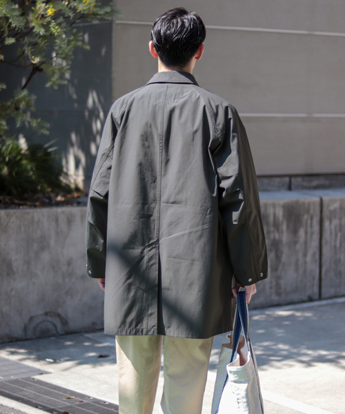 JOURNAL STANDARD(ジャーナルスタンダード)の「【LASKA FABRIC / ラスカ】サイロ オーバーサイズ コート(ステンカラーコート・メンズ・ネイビー/グレー/ブラウン系その他・MEDIUM/LARGE/X-LARGE)」の6枚目の写真