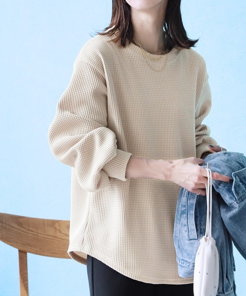 reca(レカ)の「着回力抜群!ボリューム袖ワッフルプルオーバー(スウェット・レディース・グリーン/チャコール/オフホワイト/ライラック/グリーン系その他/ブルー系/ライトグレー/ブラック/ベージュ/モカ・FREE)」の6枚目の写真