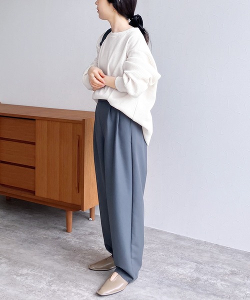 reca(レカ)の「着回力抜群!ボリューム袖ワッフルプルオーバー(スウェット・レディース・グリーン/チャコール/オフホワイト/ライラック/グリーン系その他/ブルー系/ライトグレー/ブラック/ベージュ/モカ・FREE)」の18枚目の写真