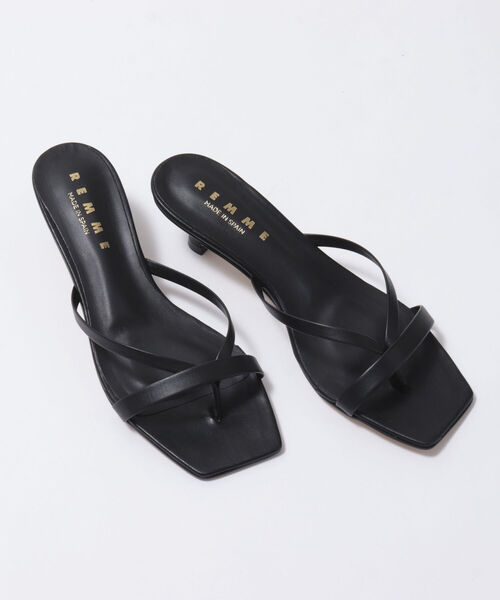REMME(レメ)の「【REMME/レメ】 ◇【WEB限定】トングラインミュール(サンダル・レディース・ブラック/ベージュ/ベージュ系その他3・36/37/38)」の2枚目の写真