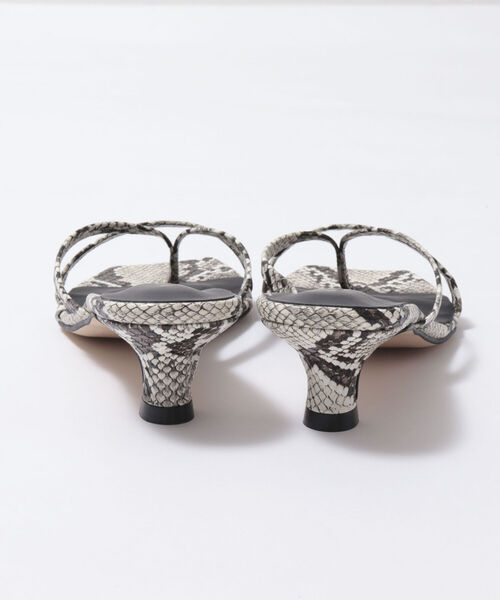 REMME(レメ)の「【REMME/レメ】 ◇【WEB限定】トングラインミュール(サンダル・レディース・ブラック/ベージュ/ベージュ系その他3・36/37/38)」の7枚目の写真