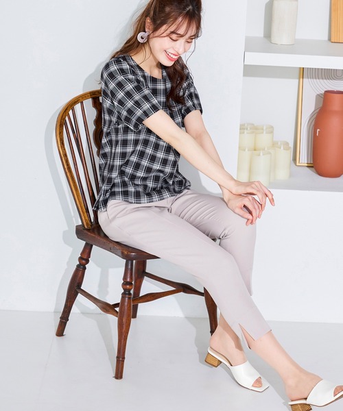 Tiaclasse（ティアクラッセ）の「【洗える】シンプルで使いやすいタックパフ袖ブラウス（シャツ/ブラウス・レディース・グレイッシュベージュ/ブラック系その他/ネイビー/オフホワイト/ブラック/ブルー系その他・L/M）」の16枚目の写真