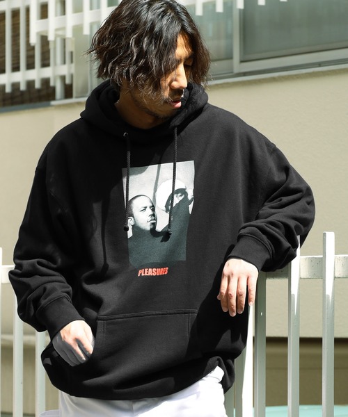 Pleasures プレジャーズ Vocabulary Hoody Pleasures プレジャー のパーカー Pleasures プレジャーズ Pleasures プレジャー のファッション Vocabulary アウトキャスト パーカー Hoody パーカー プレセール