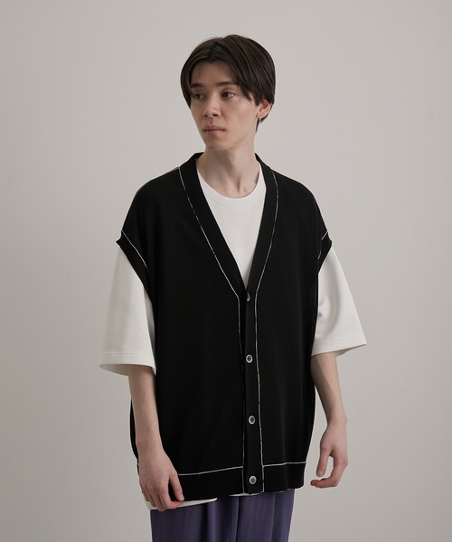 JUNRED(ジュンレッド)の「シアー前開きベストカーディガン(ベスト・メンズ・ブラック/ライトグレー/グリーン・S/M/L)」の4枚目の写真