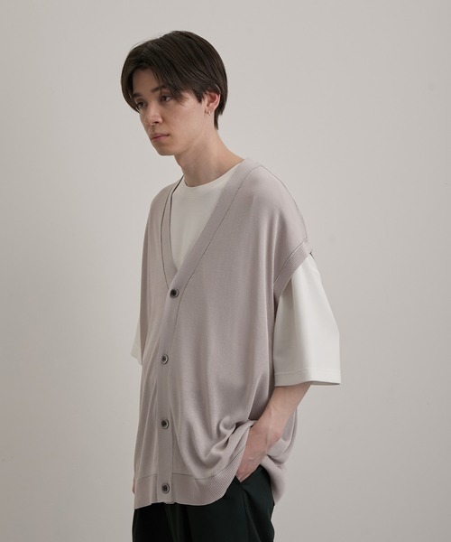 JUNRED(ジュンレッド)の「シアー前開きベストカーディガン(ベスト・メンズ・ブラック/ライトグレー/グリーン・S/M/L)」の17枚目の写真