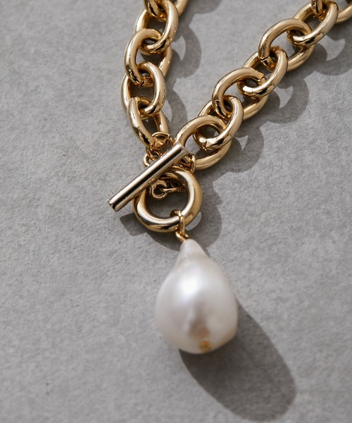 Omekashi（オメカシ）の「バロックパールチェーンネックレス（ネックレス・レディース・ゴールド・ONE SIZE）」の7枚目の写真