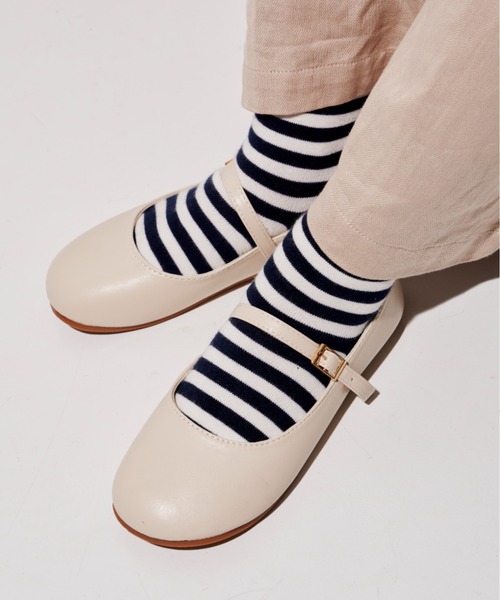 MERLOT（メルロー）の「フラットメリージェーンパンプス（パンプス・レディース・ブラック/ナチュラル・SMALL/MEDIUM/LARGE）」の2枚目の写真