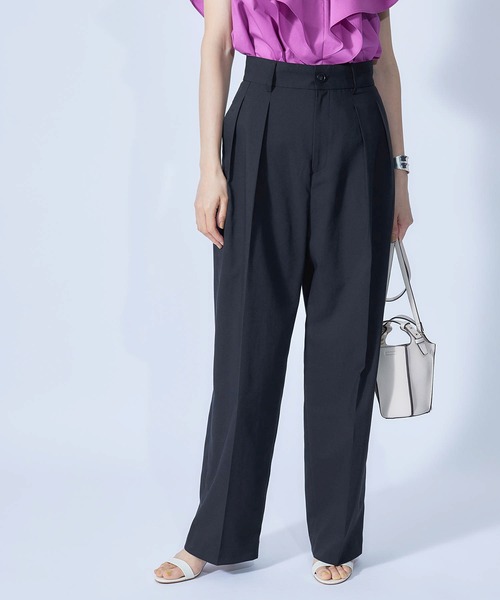 ROPE'（ロペ）の「【秋にも使える】ワイドタックテーパードスラックス（その他パンツ・レディース・ブラック/オフホワイト/オレンジ/ブルー・36/38）」の3枚目の写真