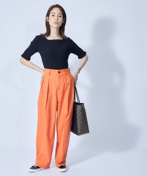 ROPE'（ロペ）の「【秋にも使える】ワイドタックテーパードスラックス（その他パンツ・レディース・ブラック/オフホワイト/オレンジ/ブルー・36/38）」の10枚目の写真