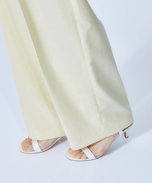 ROPE'（ロペ）の「【秋にも使える】ワイドタックテーパードスラックス（その他パンツ・レディース・ブラック/オフホワイト/オレンジ/ブルー・36/38）」の17枚目の写真