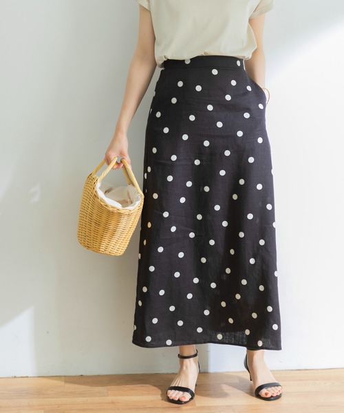 URBAN RESEARCH（アーバンリサーチ）の「ランダムドットリネンスカート（スカート・レディース・ブラック/ナチュラル・36/38）」の8枚目の写真