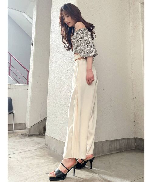 GYDA（ジェイダ）の「スクエアトゥ エコファーサンダル（サンダル・レディース・アイボリー/ブラック・LARGE/MEDIUM/SMALL）」の12枚目の写真