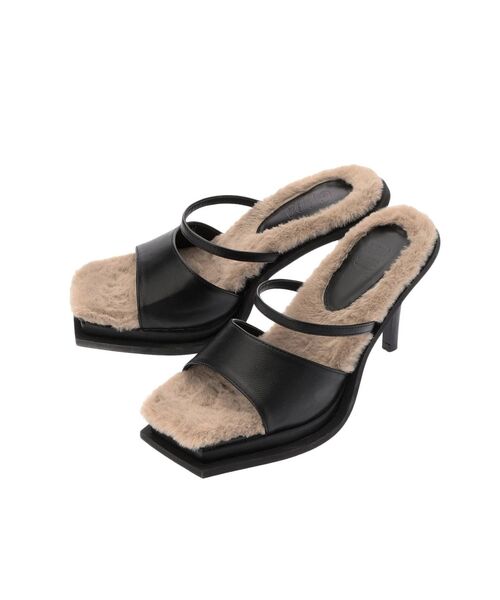 GYDA（ジェイダ）の「スクエアトゥ エコファーサンダル（サンダル・レディース・アイボリー/ブラック・LARGE/MEDIUM/SMALL）」の6枚目の写真