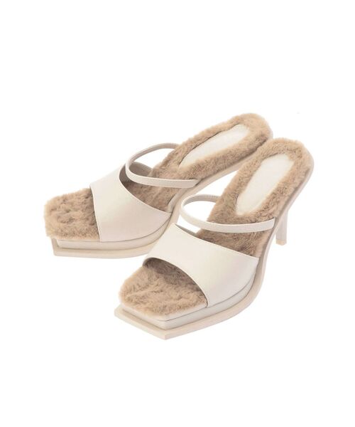 GYDA（ジェイダ）の「スクエアトゥ エコファーサンダル（サンダル・レディース・アイボリー/ブラック・LARGE/MEDIUM/SMALL）」の16枚目の写真