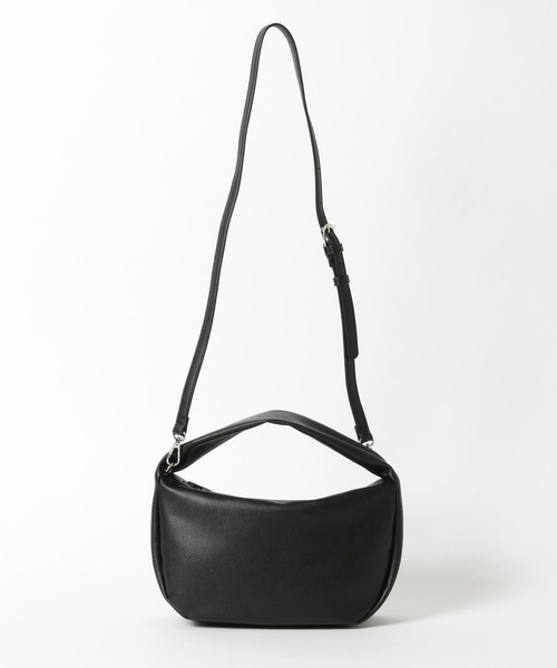 LOWRYS FARM（ローリーズファーム）の「ヤワラカルイハーフムーン