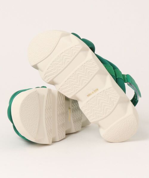 KOBE LETTUCE（コウベレタス）の「ソフトパデットクロススポーツサンダル（サンダル・レディース・ホワイト/グリーン/ブラック×ホワイト/ブラック×ブラック・LL/S/M/L）」の11枚目の写真