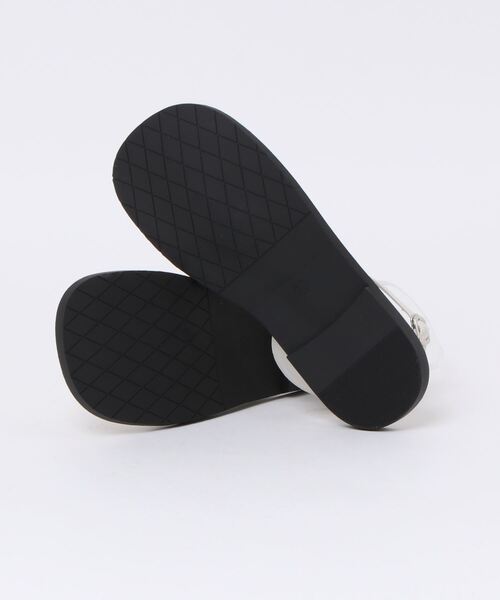 ap retro（アプレトロ）の「トングスラッシュストラップフラットサンダル／デザインサンダル（サンダル・レディース・アイボリー・MEDIUM/LARGE）」の2枚目の写真