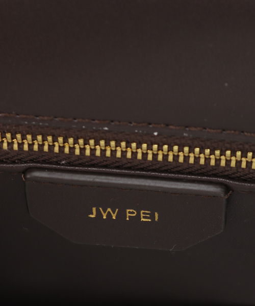 JW PEI(ジェイダブリューペイ)の「【JW PEI / ジェイダブリュー ペイ】ミニフラップハンドバッグ(ハンドバッグ・レディース・ブラウン・FREE)」の7枚目の写真