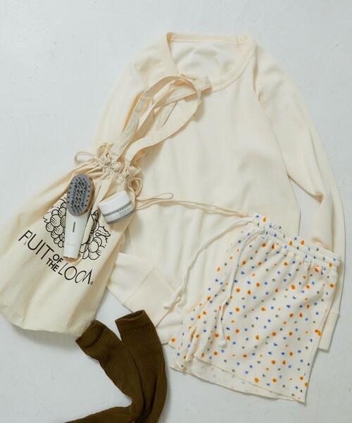 FREAK'S STORE（フリークスストア）の「FRUIT OF THE LOOM × FREAK'S STORE/フルーツオブザルーム 別注フラワーロングスリーブショートパンツルームセット（ルームウェア/パジャマ・レディース・ホワイト/グレー・SMALL/MEDIUM）」の15枚目の写真