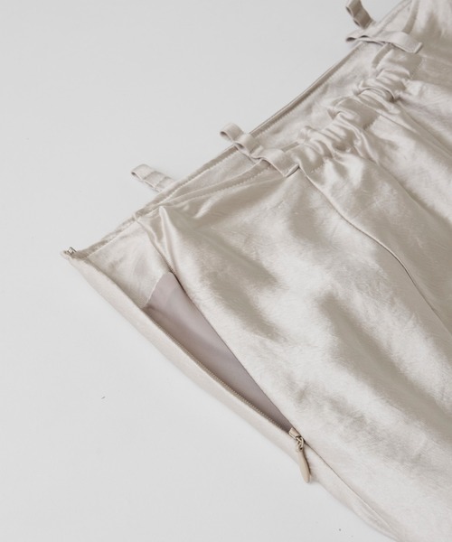 CEL ANSWER（シーイーエルアンサー）の「Iラインサテンロングスカート（スカート・レディース・ブラック/ベージュ・FREE/S）」の12枚目の写真