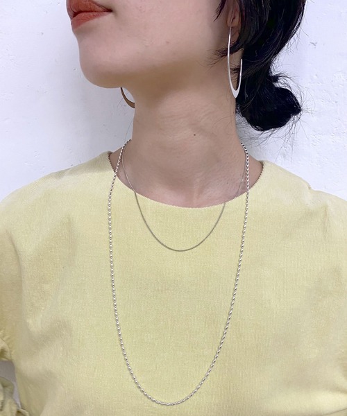 SHENERY(シーナリー)の「【WEB限定】ボールチェーンロングネックレス(ネックレス・レディース・シルバー・FREE)」の7枚目の写真